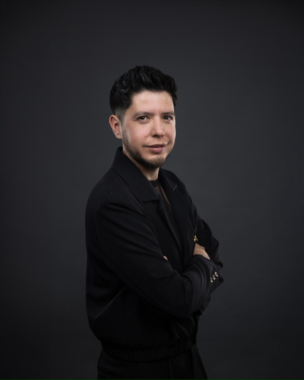 Edgardo, fundador y owner de Edgardo Salon